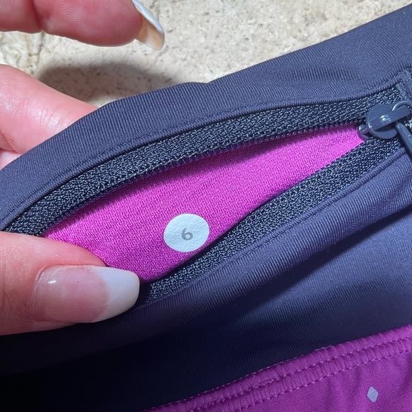 Lululemon speed shorts Nightfall Reflective size 6 violet - Picture 3 of 4